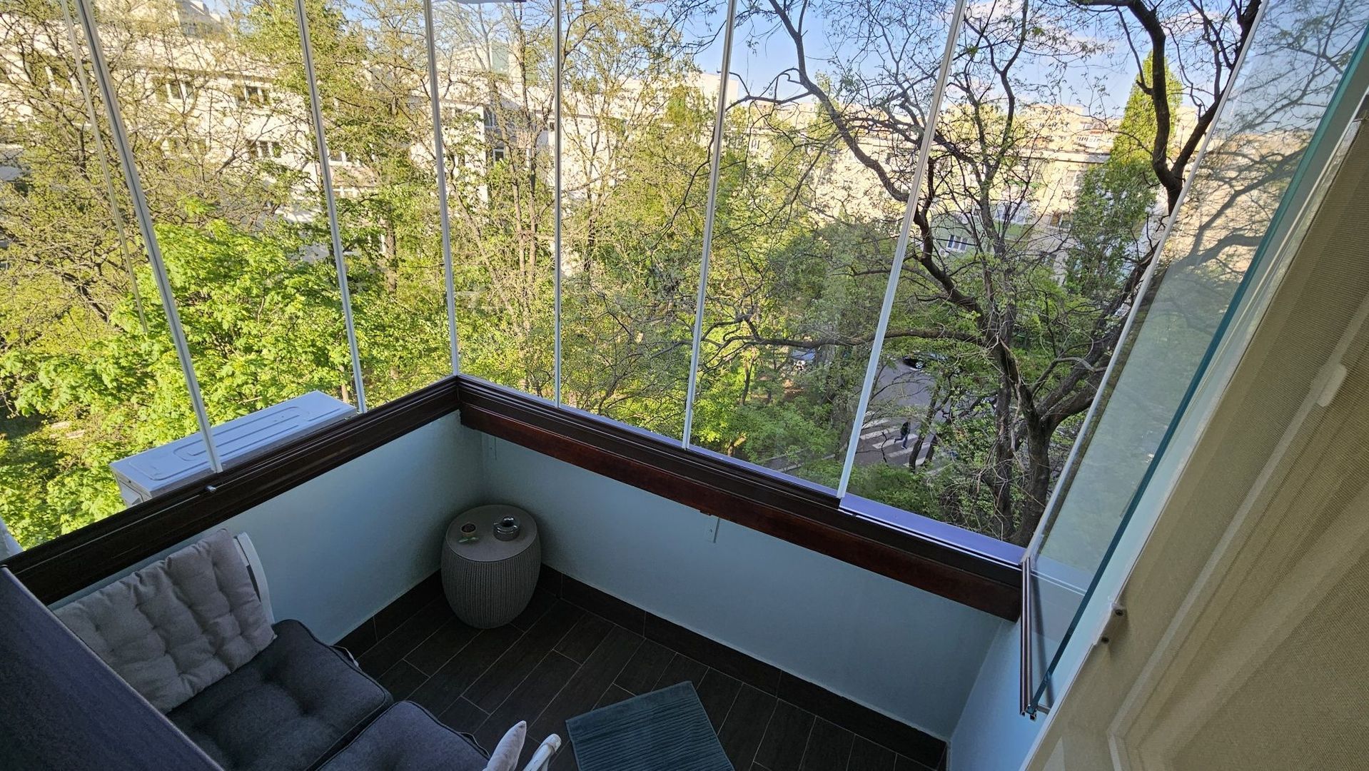 Garsoniera renovata, gata de mutare, Lujerului, Militari - Poză 4