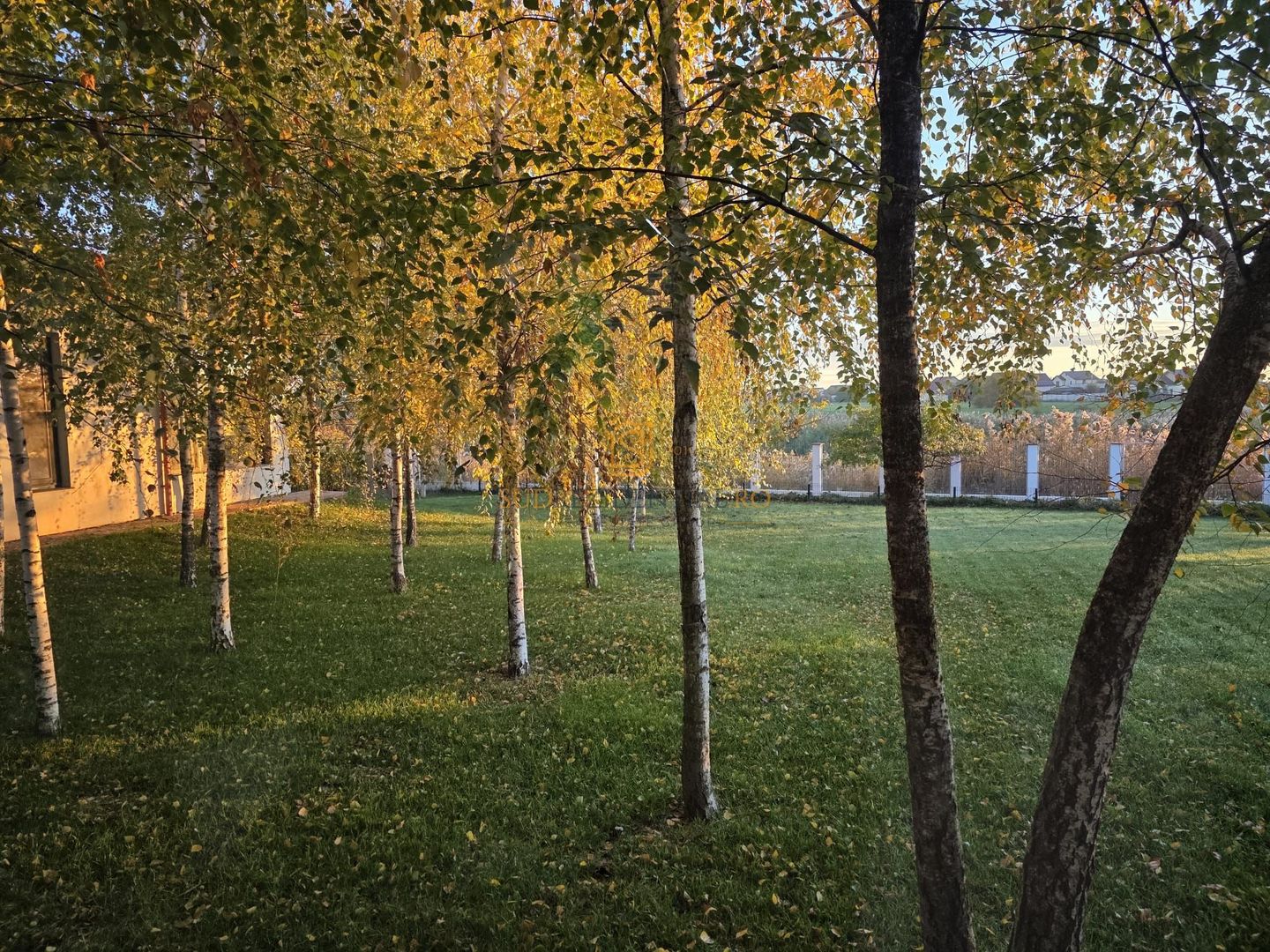 Resedinta spectaculoasa  – Vila exclusivista deschidere directa la lac - Poză 39