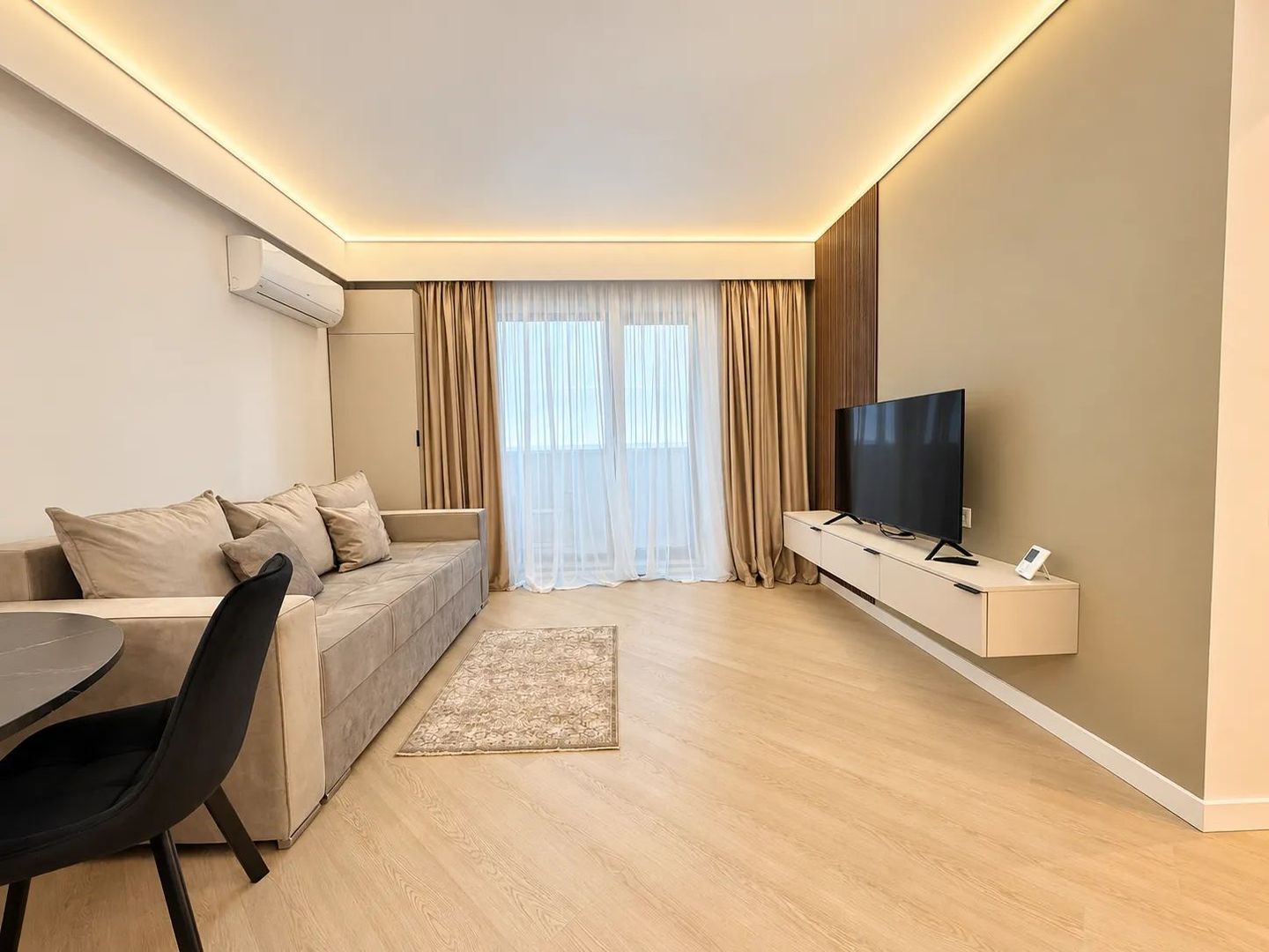 Cortina North || 2 camere || Mobilat la comandă || Vedere panoramică - Poză 2