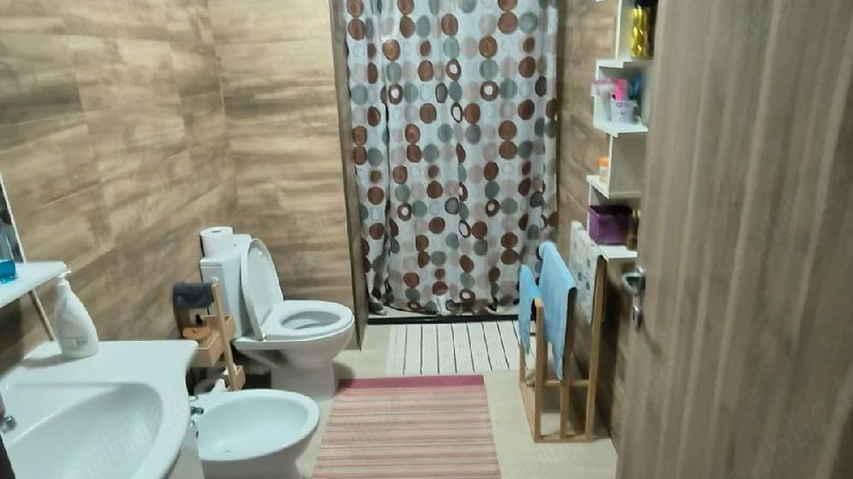 BRASADAS vinde apartament CENTRAL cu 4 camere la etajul 2. - Poză 4