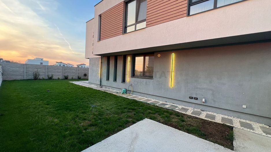 The Class Villas 1 – Vilă modernă de închiriat în Tunari - Poză 20