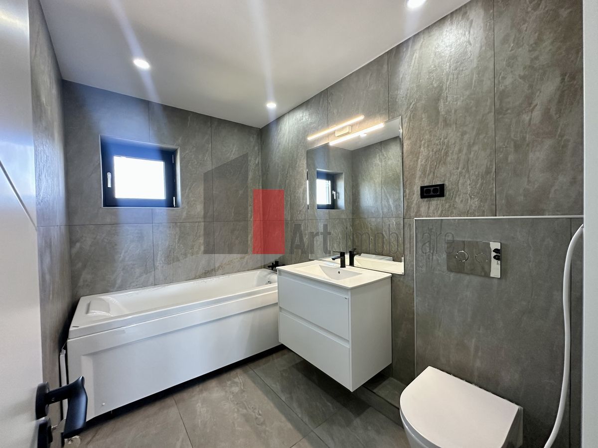 Vanzare vila 4 camere in Domnesti - Poză 4
