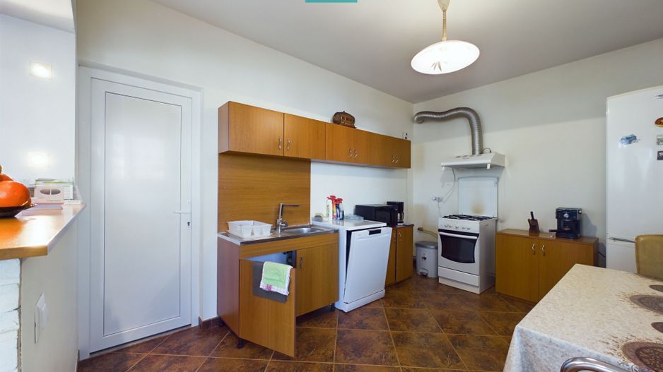 Casă P+E la cheie în Vladimirescu - Poză 7