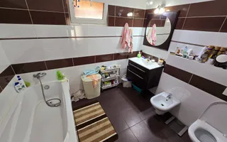 Casa de vanzare cu teren mare pe Ady Endre Aradul nou - Poză 25