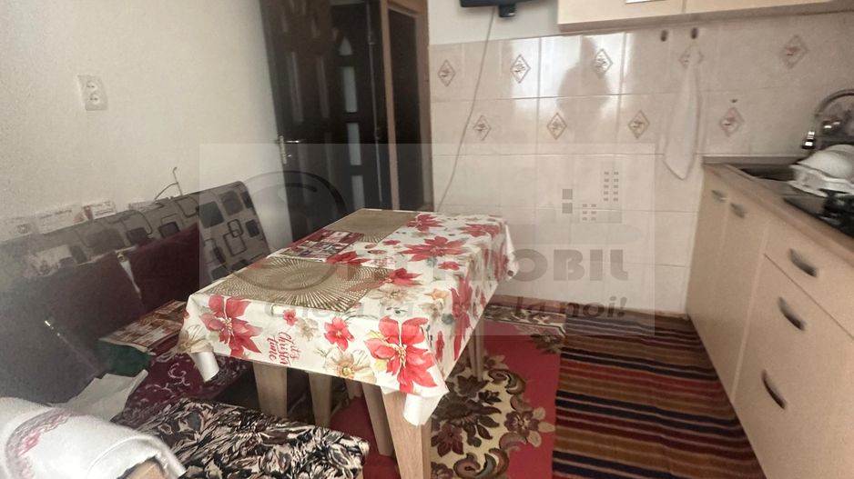 APARTAMENT 3 CAMERE DECOMANDAT FRUMOASA  NICOLINA  135000 EURO - Poză 1