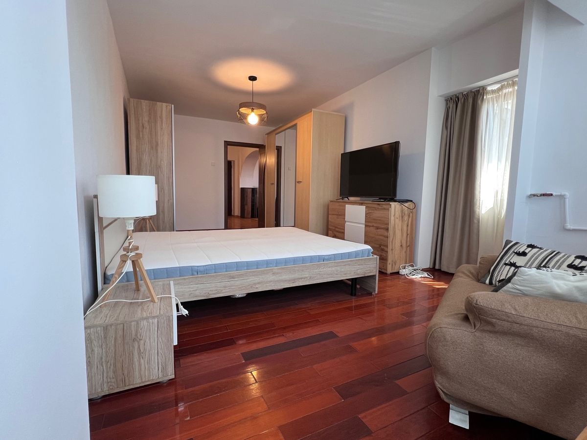 Apartament spațios 2 camere, mobilat complet, la 5 minute de metrou Timpuri Noi - Poză 5