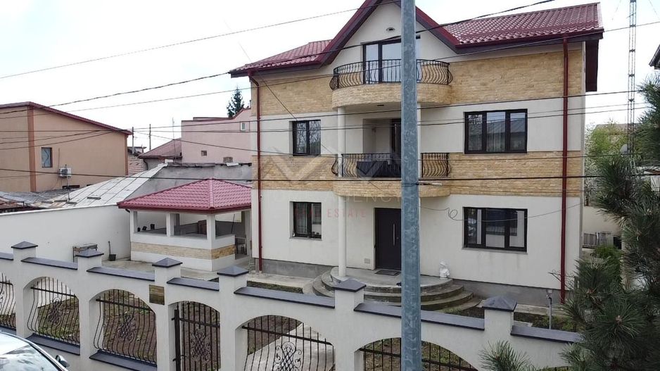 Casă P+1+M spațioasă cu 9 camere de vânzare Voluntari, 425 mp teren - Poză 2