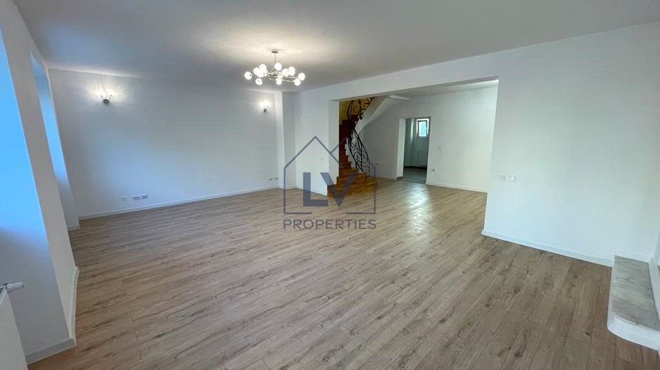 INCHIRIERE APARTAMENT 7 CAMERE | PIATA VICTORIEI - Poză 2