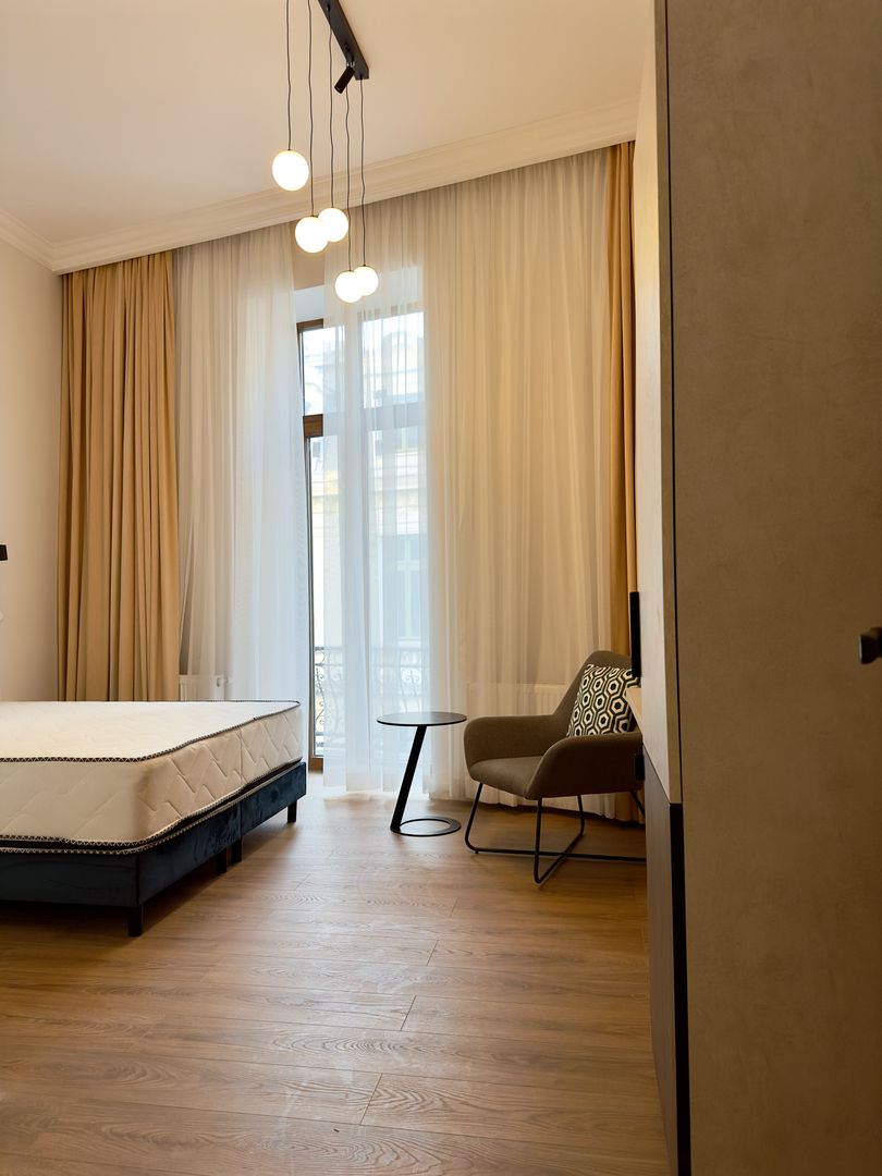 Magheru: 5 camere cu băi proprii – ideal business sau birouri - Poză 15