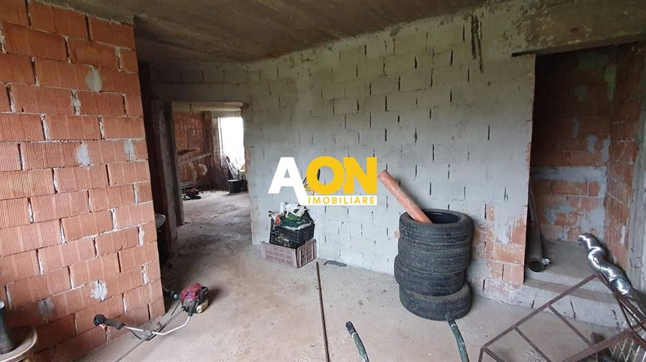 1/2 Duplex 5 camere S+P+M cu garaj 576 mp teren - Poză 5