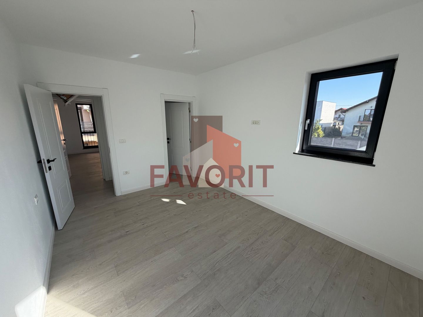 Casa individuala. 172 mp utili. Garaj. Disponibila imediat - Poză 36