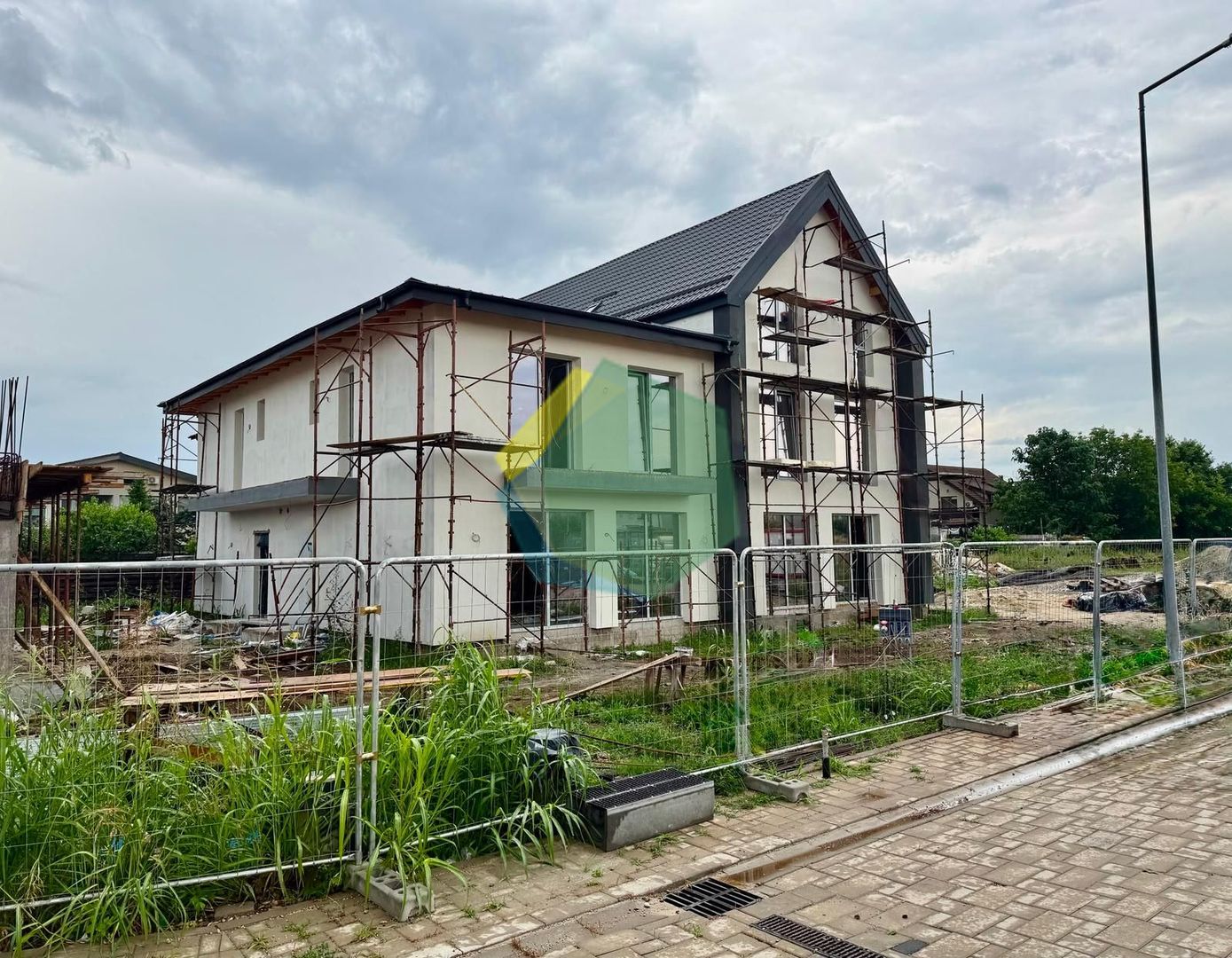 Vilă Duplex Otopeni/Metrou la 900 m/Spatioasa - Poză 3