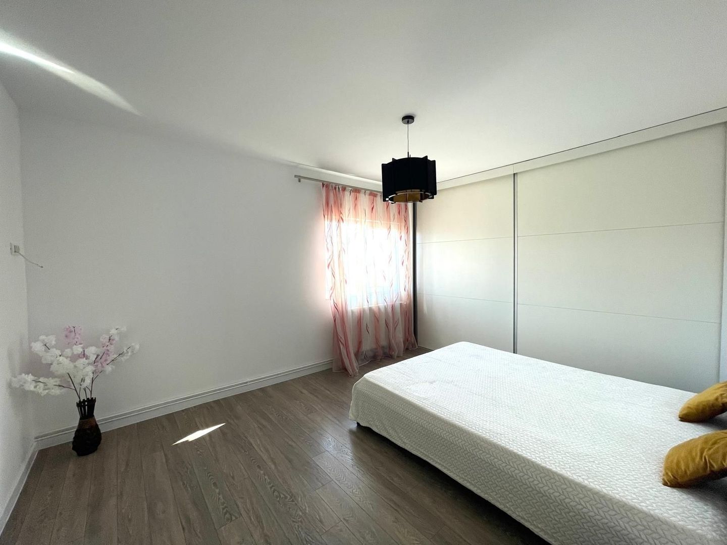 Apartament 3 camere zona Soarelui - 97.000 - Poză 6