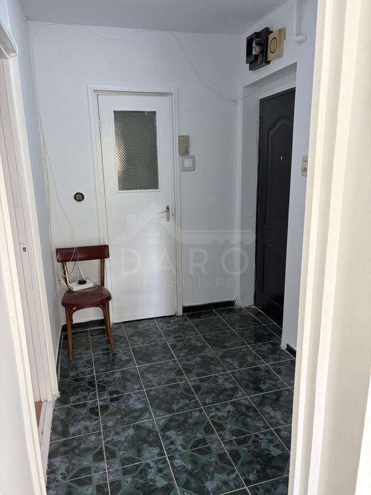 Vindem apartament 2 camere ultracentral - Poză 2