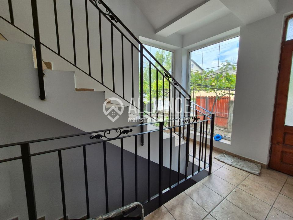 TECHIRGHIOL (COD 02)-  Vilă 10 camere ultracentrala - Poză 1