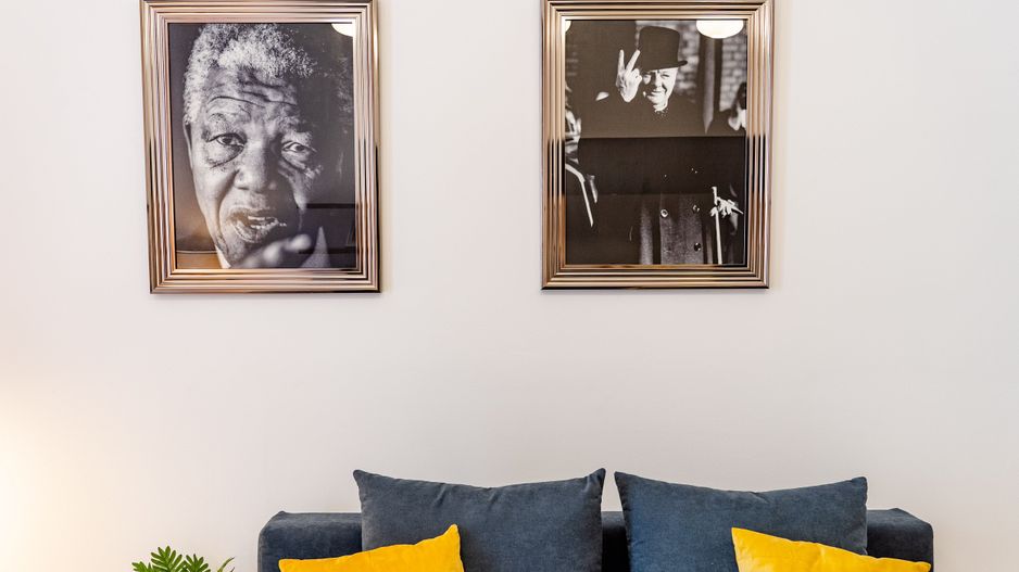 Apartament renovat in cladire istorica - Poză 12