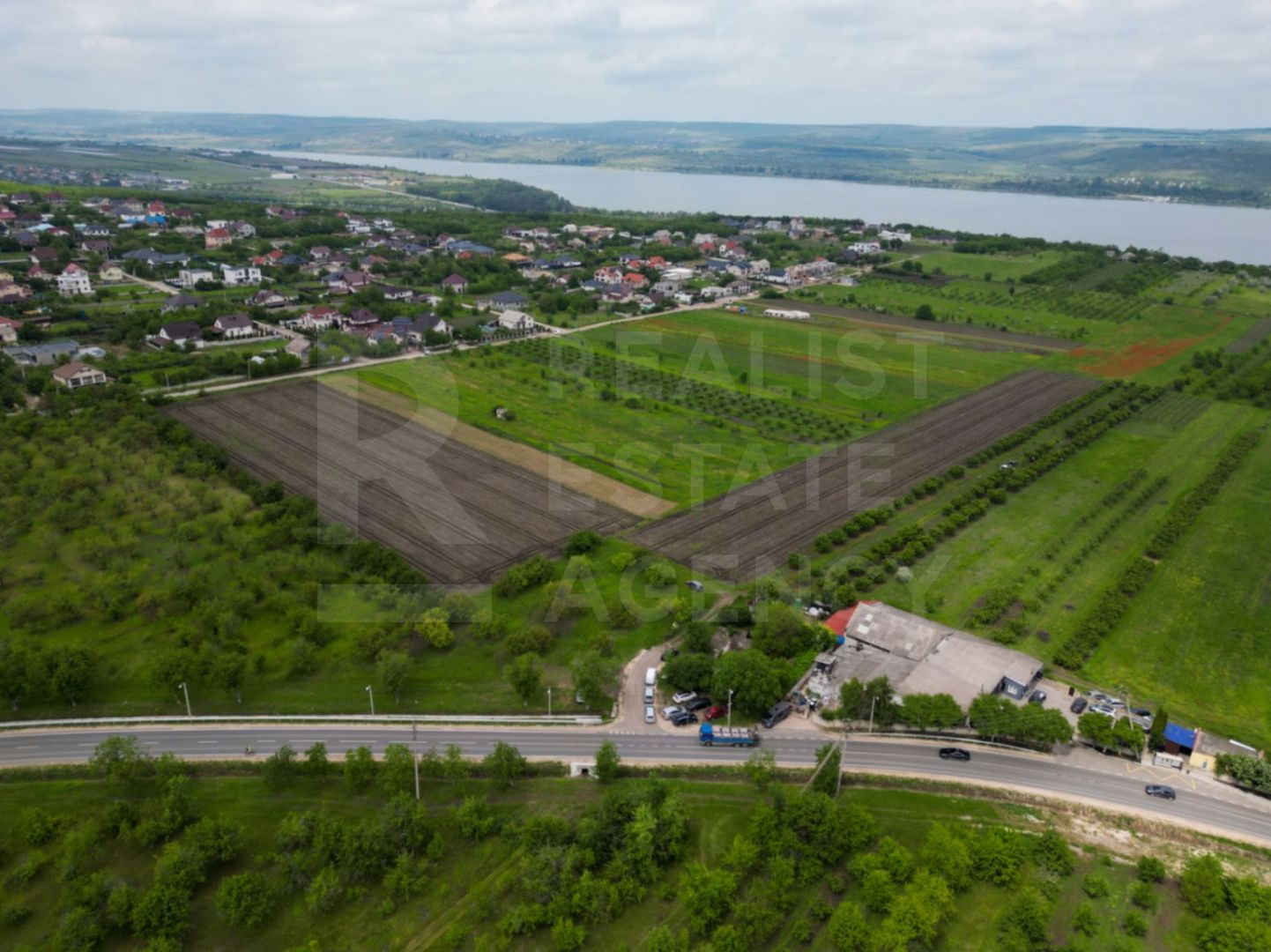Spre vânzare  teren agricol, comuna Trușeni - Poză 5