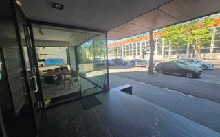 Showroom/Spatiu Comercial Spectaculos vis a vis One Eliade Floreasca - Poză 3