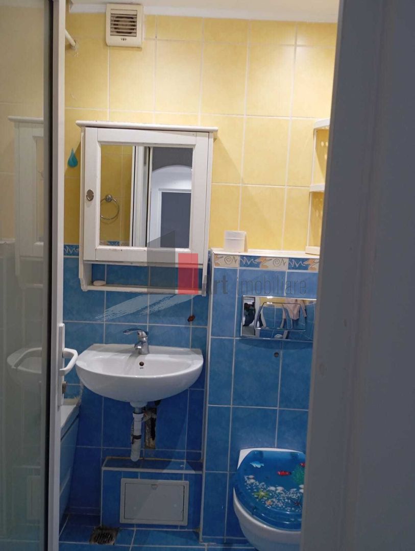 Apartament 2 camere, necesita renovare - Poză 5