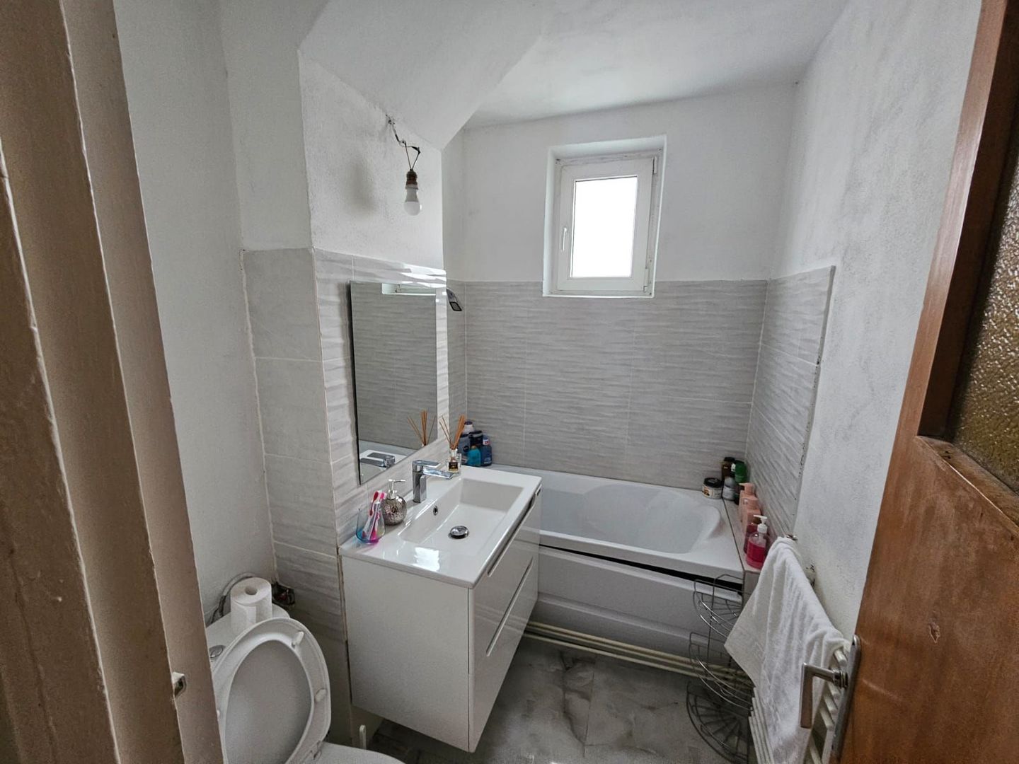 Apartament 3 camere, confort 1,  zona Craiovei – liceul Odobescu - Poză 23