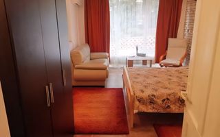 Casă individuală 310mp utili, 8 camere, piscină - Poză 10