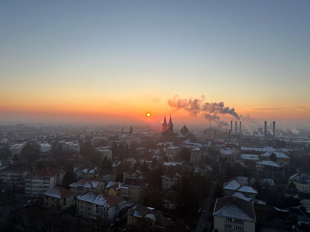 Apartament cu 3 camere si loc de parcare-  ISHO - Poză 2