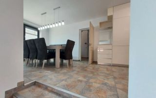 Vila deosebita în loc Simeria, zona ultracentrala - Poză 6