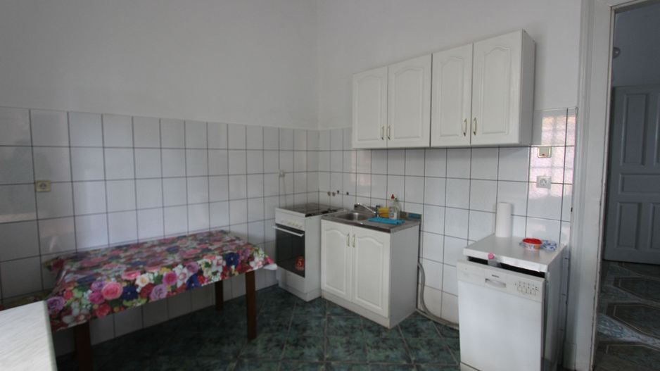 Casă - 5 camere de închiriat în zona Bogdanestilor - Poză 17