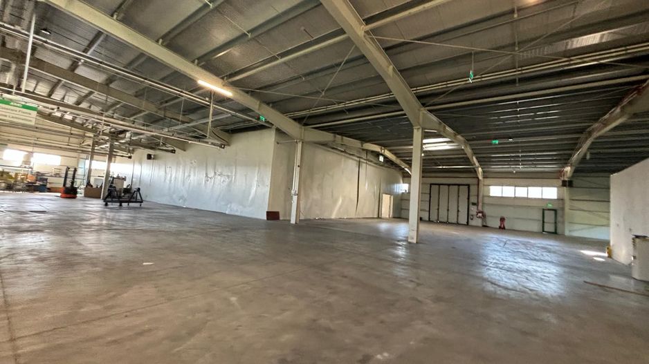 Hala 5000 mp dotata pentru productie si depozitare ISU categoria D - Poză 46