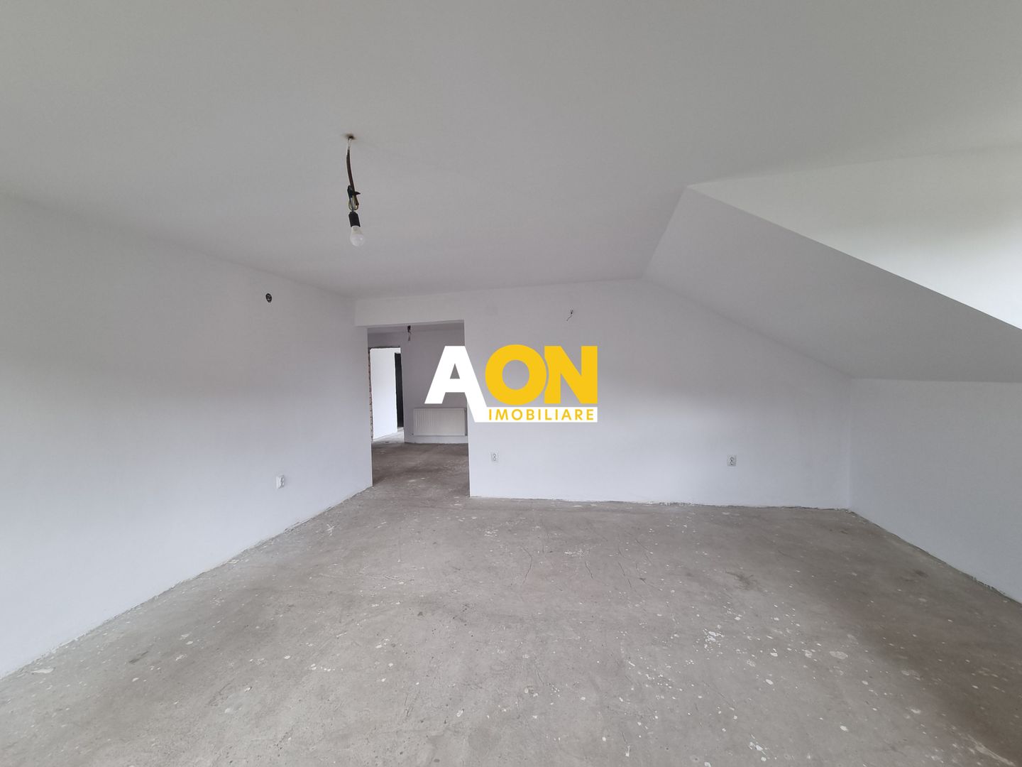 De vanzare casa 6 camere, S+P+M, 900mp teren, Cetate - Poză 12