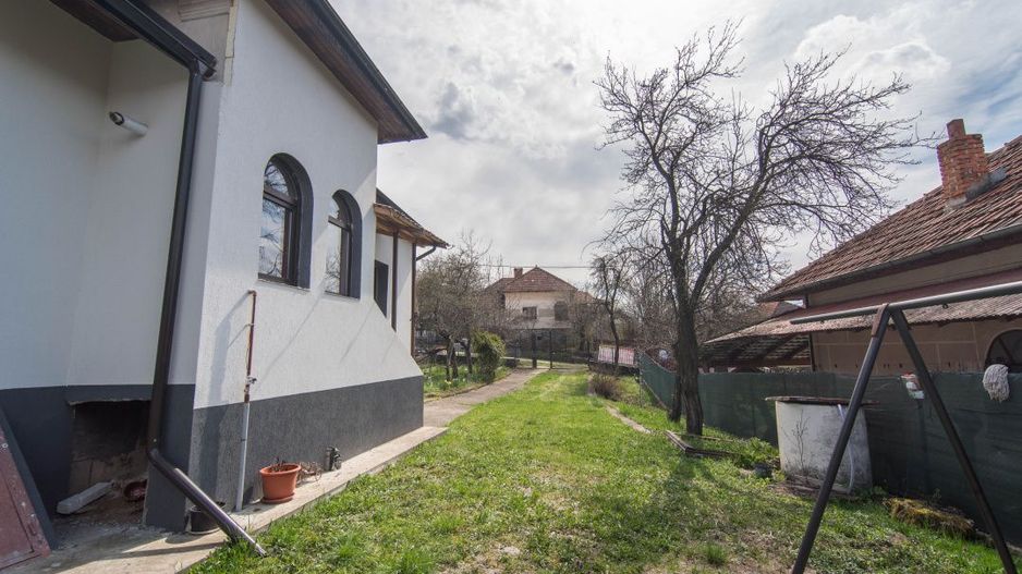Casa cu 3 camere renovata - Poză 23