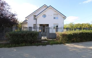 Casa in Blascovici, 5 camere + 3 bai, centrala proprie - Poză 39