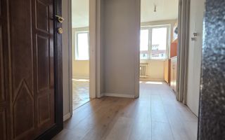 2 Camere-52mp-Balcon-Lift Nou-Anvelopat-Zona-Garii-Renovat - Poză 5