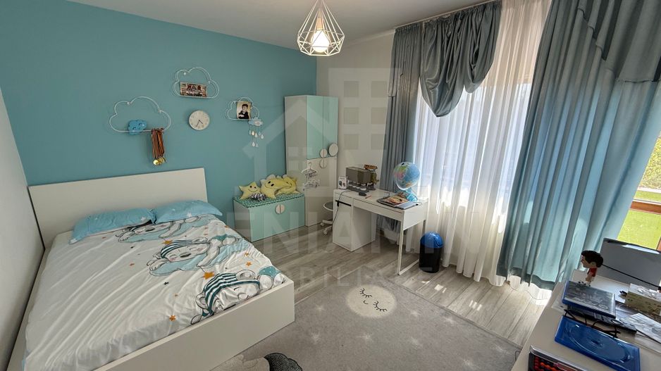Casa Spatioasa D+P+1+M – 615mp - Teren 1000mp - Rovine - Poză 3