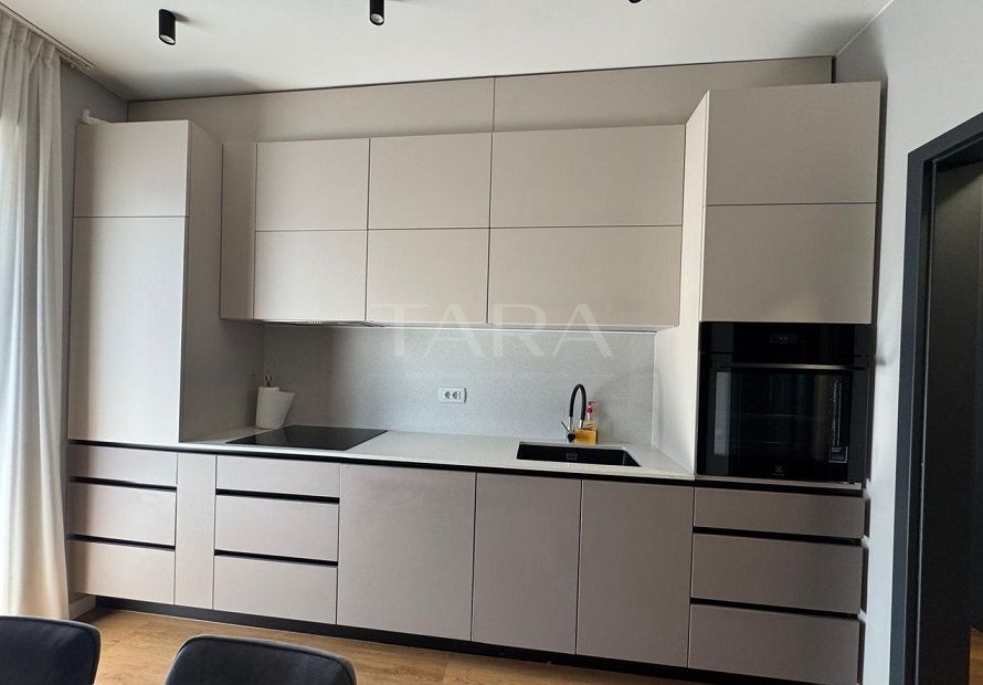 Apartament 2 camere decomandat, renovat lux, zona Brâncuși. - Poză 3