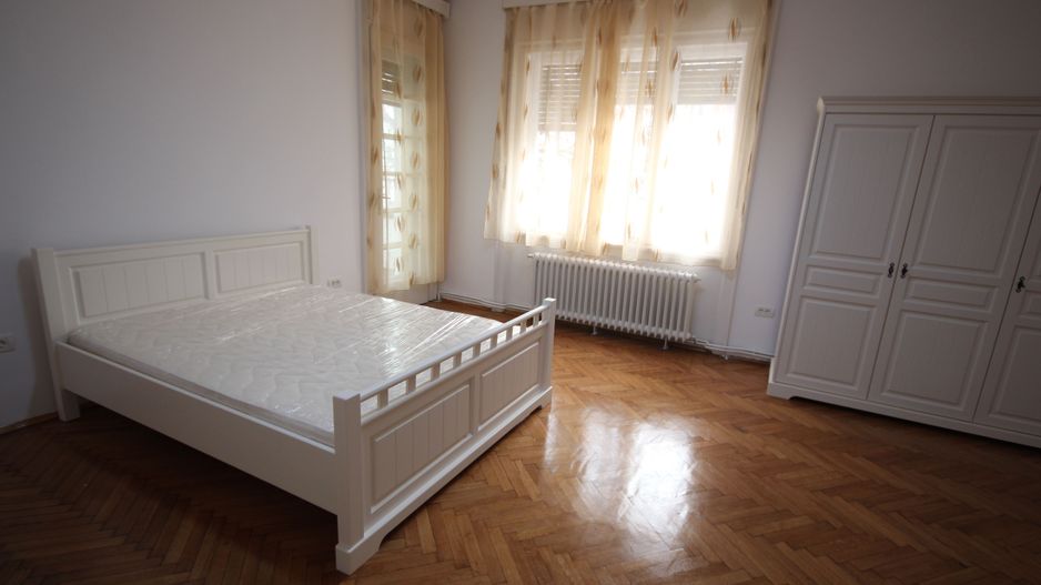 Spatios si renovat - Poză 2