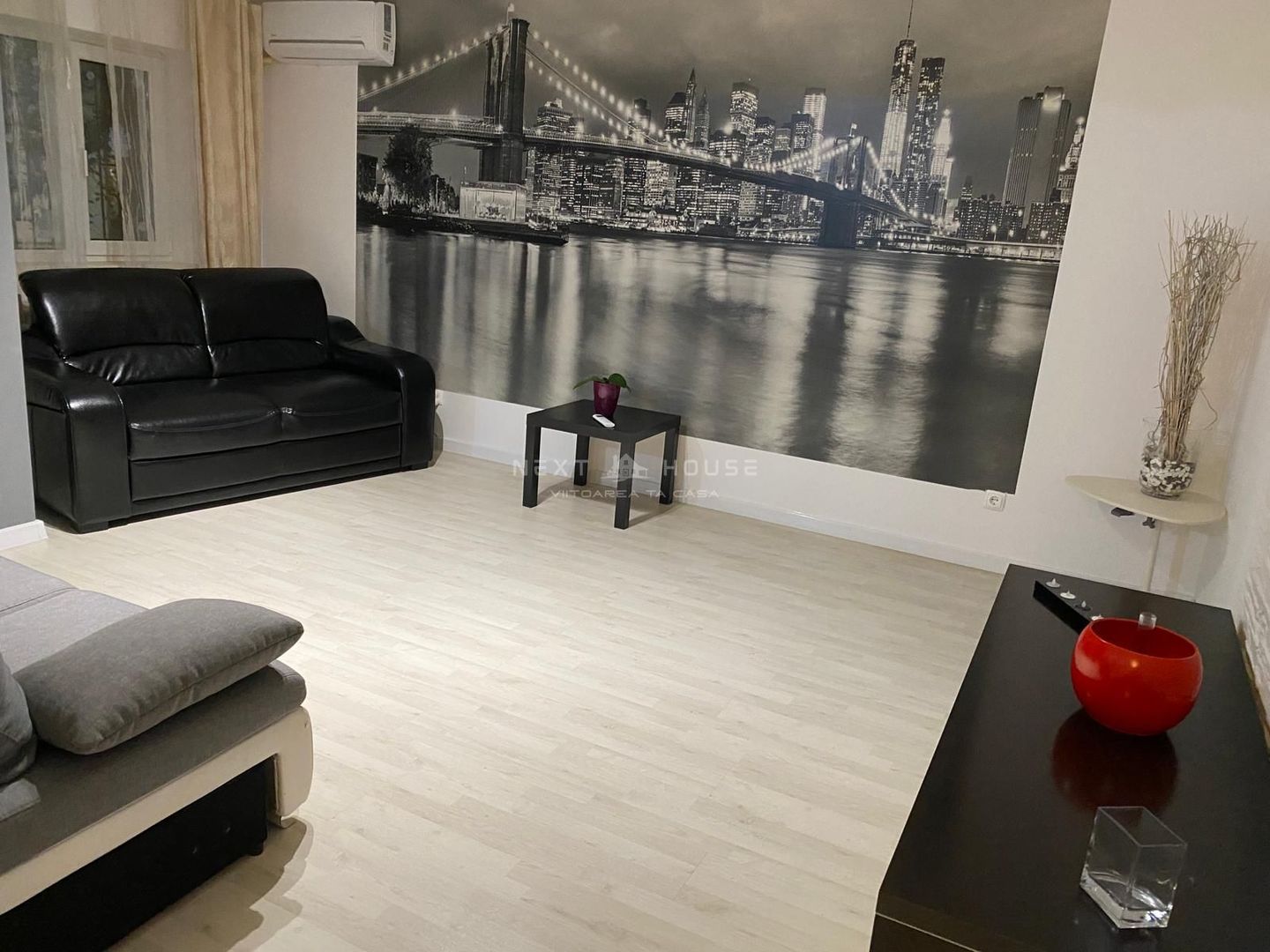 Apartament 3 camere Rahova cu loc de parcare si centrala - Poză 2