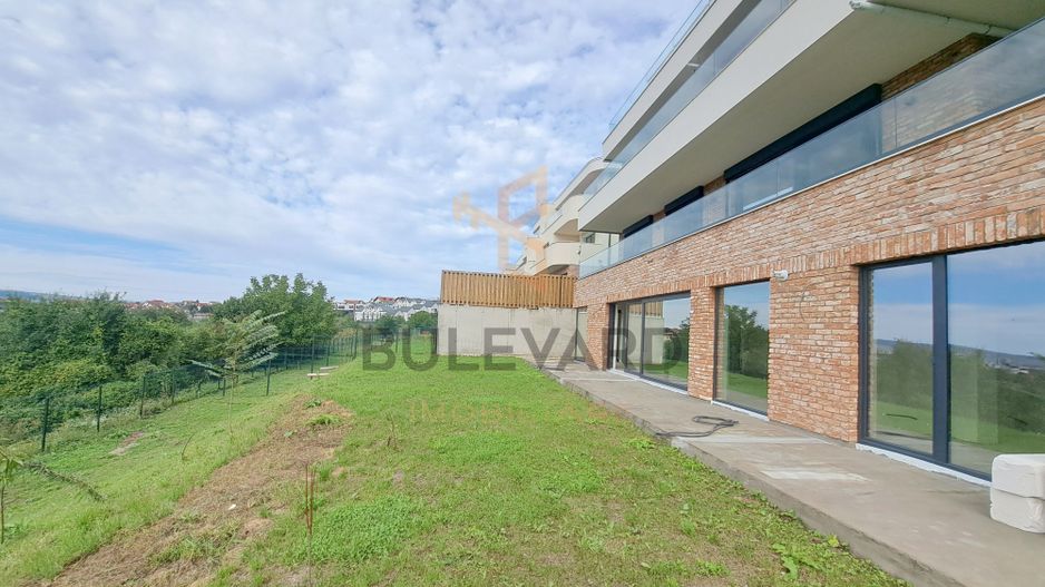 Apartament exclusivist, curte individuala, parcare acoperita, zona Europa - Poză 3