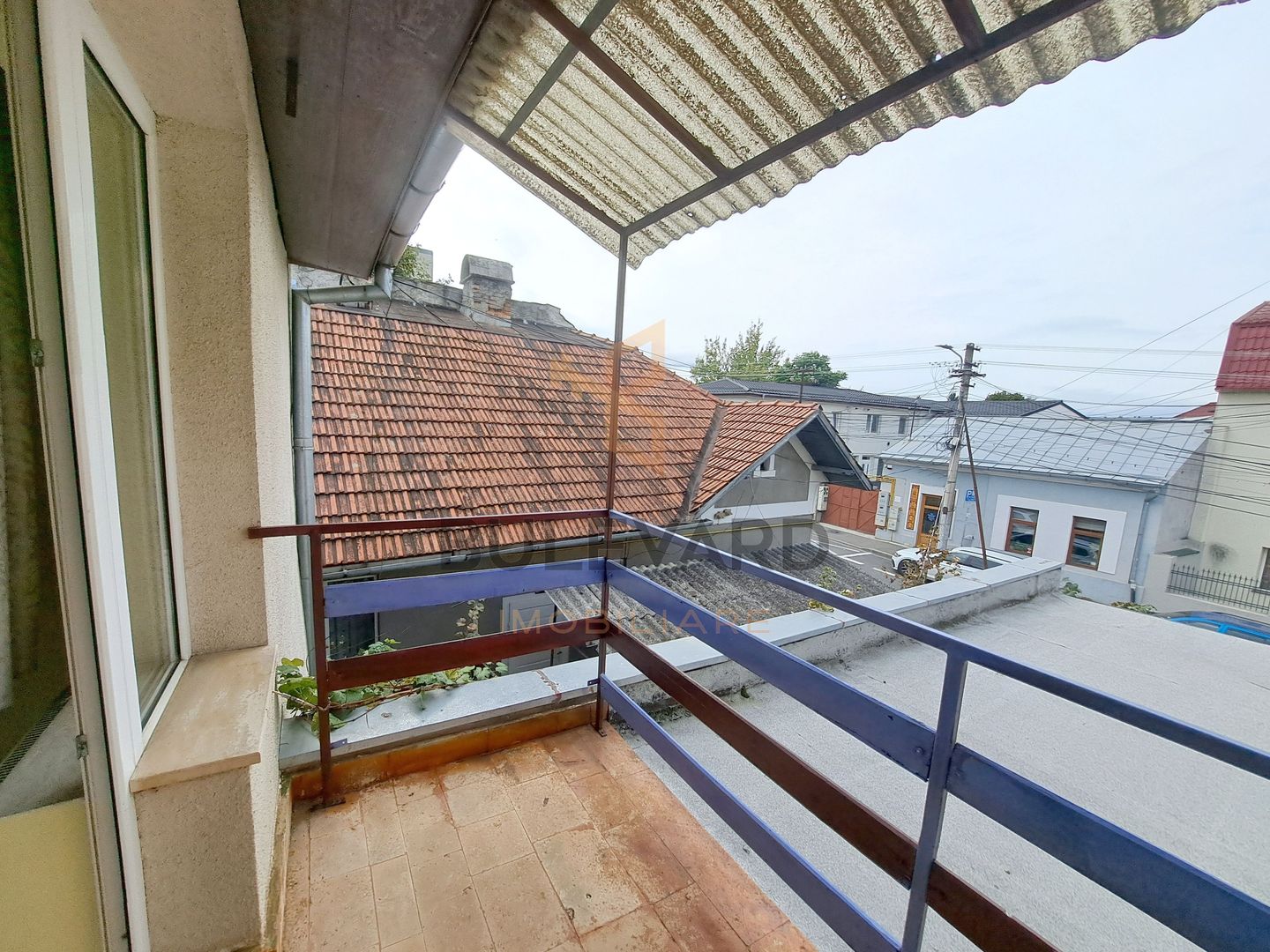Casa 3 dormitoare, curte 60mp, parcare, langa UMF! - Poză 17