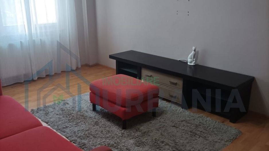 Apartament 3 camere, 70 mp, decomandat, în zona Nicolina, Iași - Poză 2