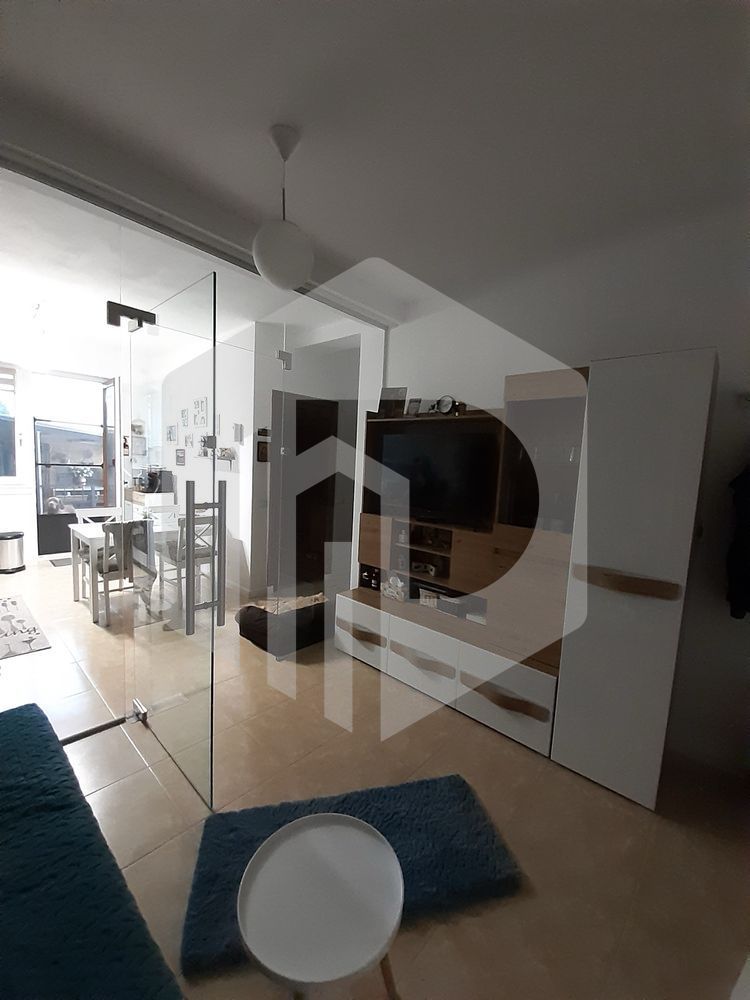 Apartament de vanzare - 3 Camere - Gradina - 55mpu - Calea Surii Mici - Poză 2