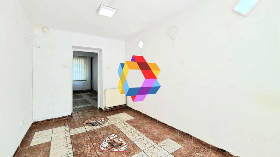 Spatiu comercial de vânzare cu vad Brașov - 55 mp # plus-imo.ro - Poză 2