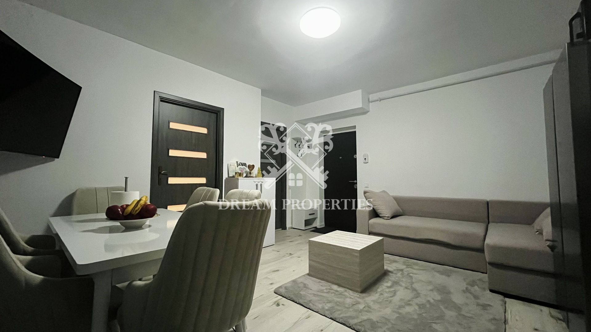 Apartament cu 2 camere, garaj, zona Eroilor Floresti - Poză 3