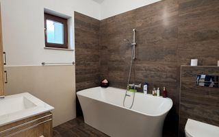Casă de închiriat – 3 camere, Cartier Izvor, Tărlungeni - Poză 17