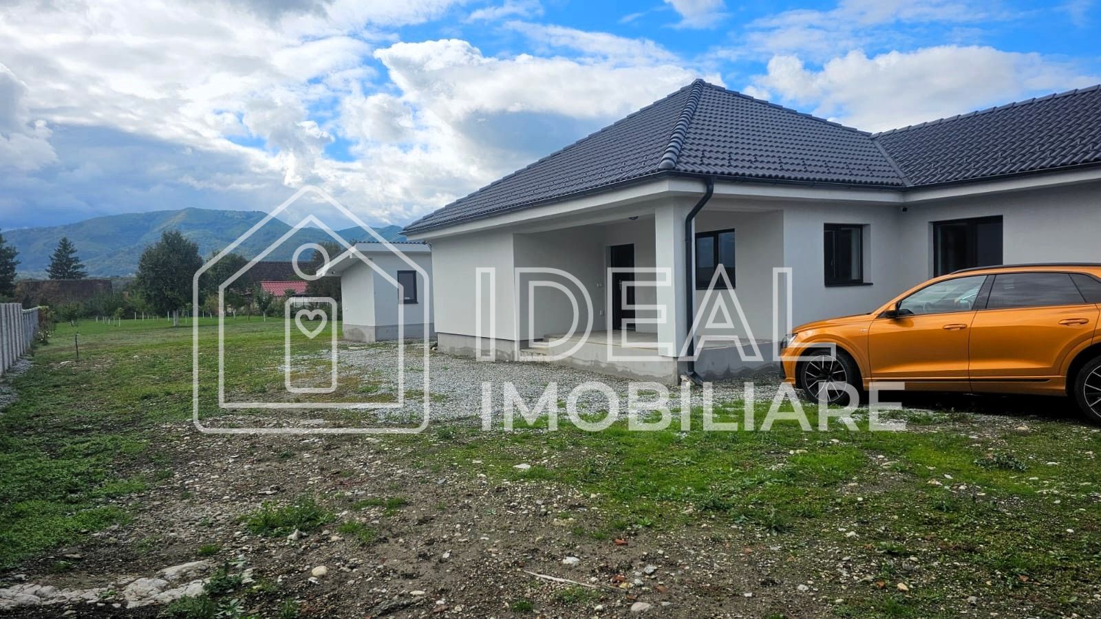 Casa Individuala pe un singur nivel cu 2200 mp de curte, in Săcel - Poză 3