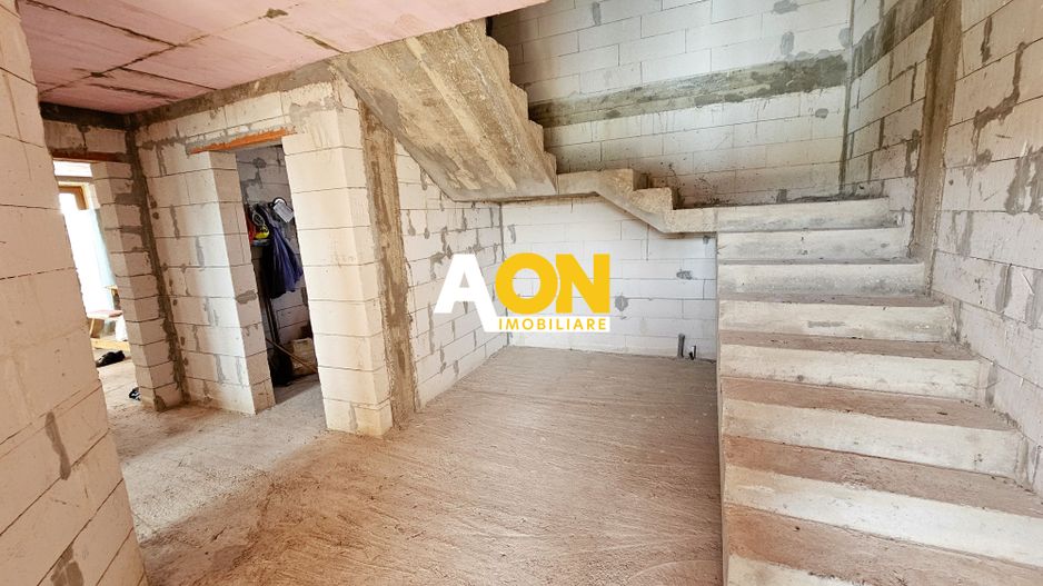 Casa la rosu, 4 camere, 301 mp teren, P+1, zona Alba-Micesti - Poză 6