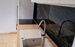 Apartament la casă • 400 € • 10 min de UAIC – Intrare separată - Poză 4