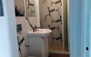 3 camere Mircea cel Bătrân – apartament renovat, 51 mp, parțial mobilat - Poză 1