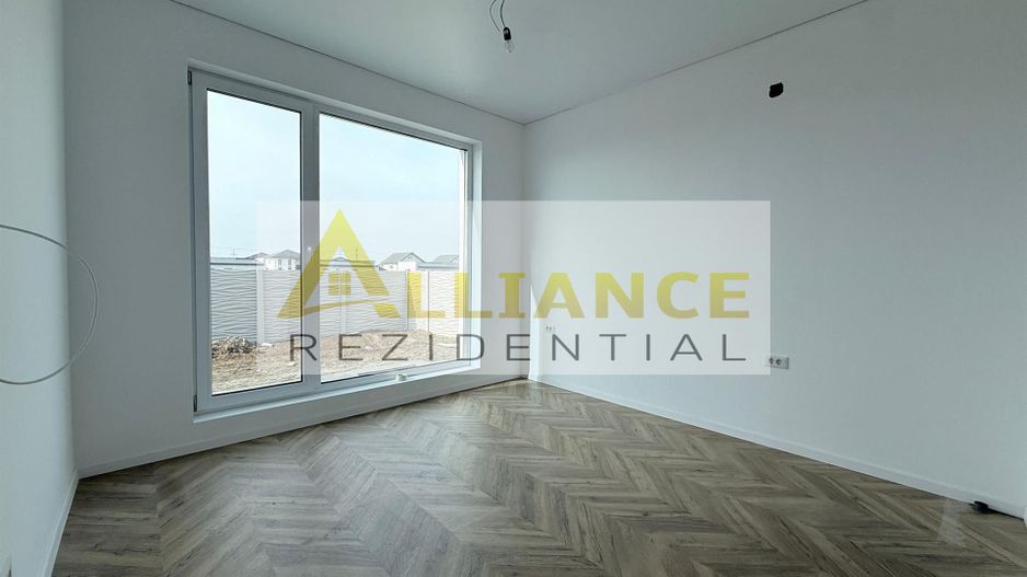 Casa Individuala - 4 camere - 2 bai - 371 mp teren - Poză 13