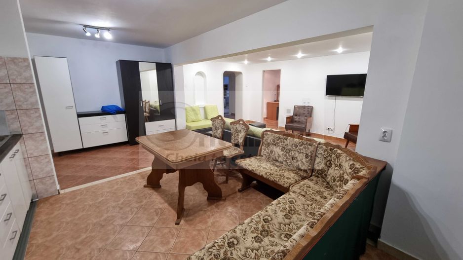 Inchiriere apartament 4 camere Nicolina - 690 euro - Poză 2